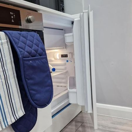 New London Apartment Екстериор снимка