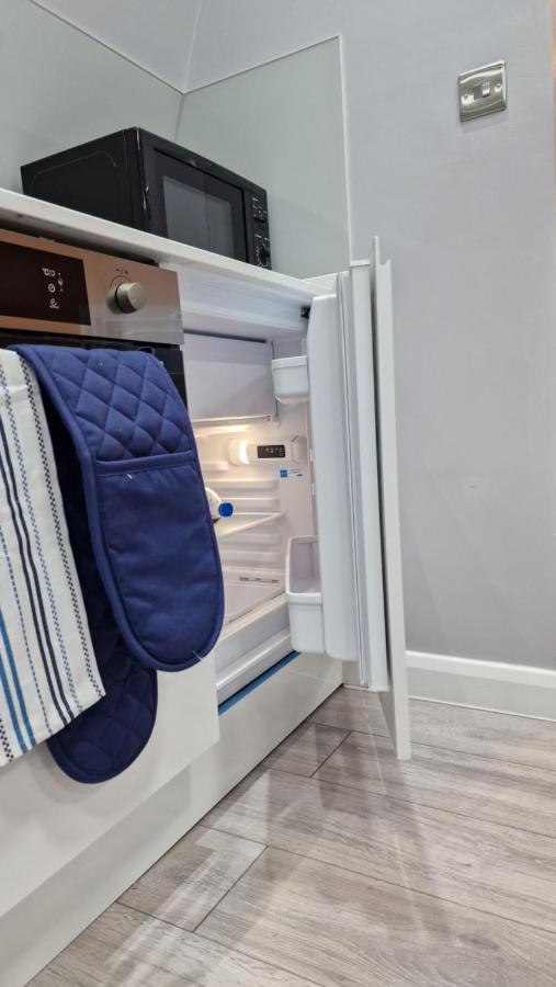 New London Apartment Екстериор снимка